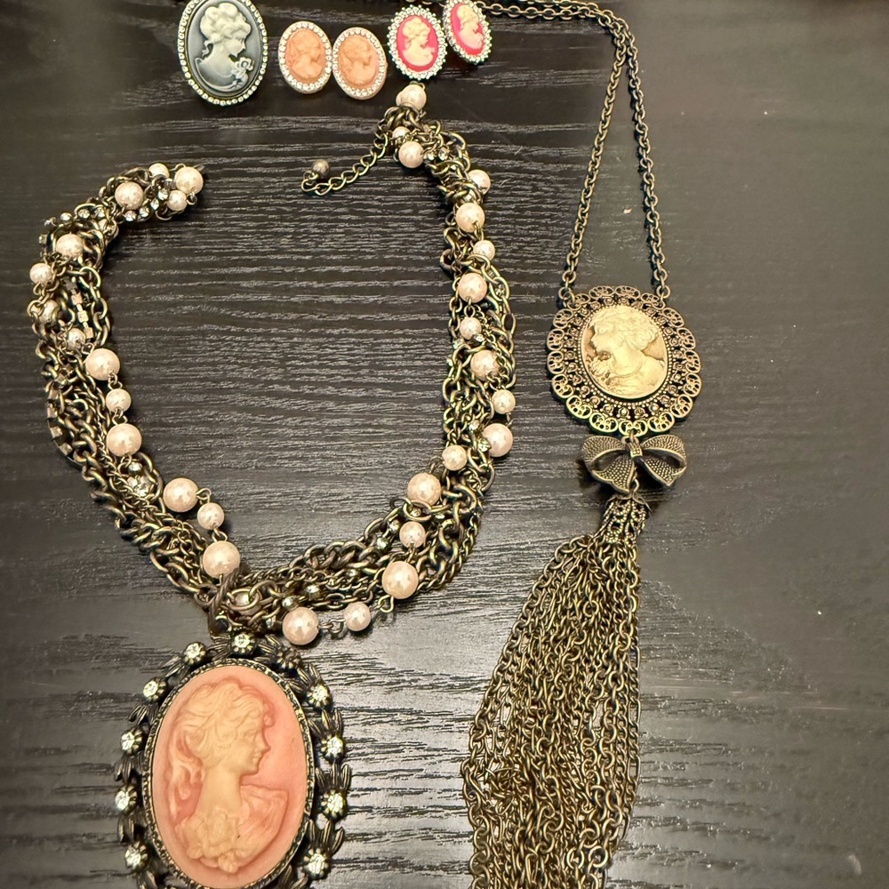 Vintage Cameo Necklace Set with Gold and Pink Accents